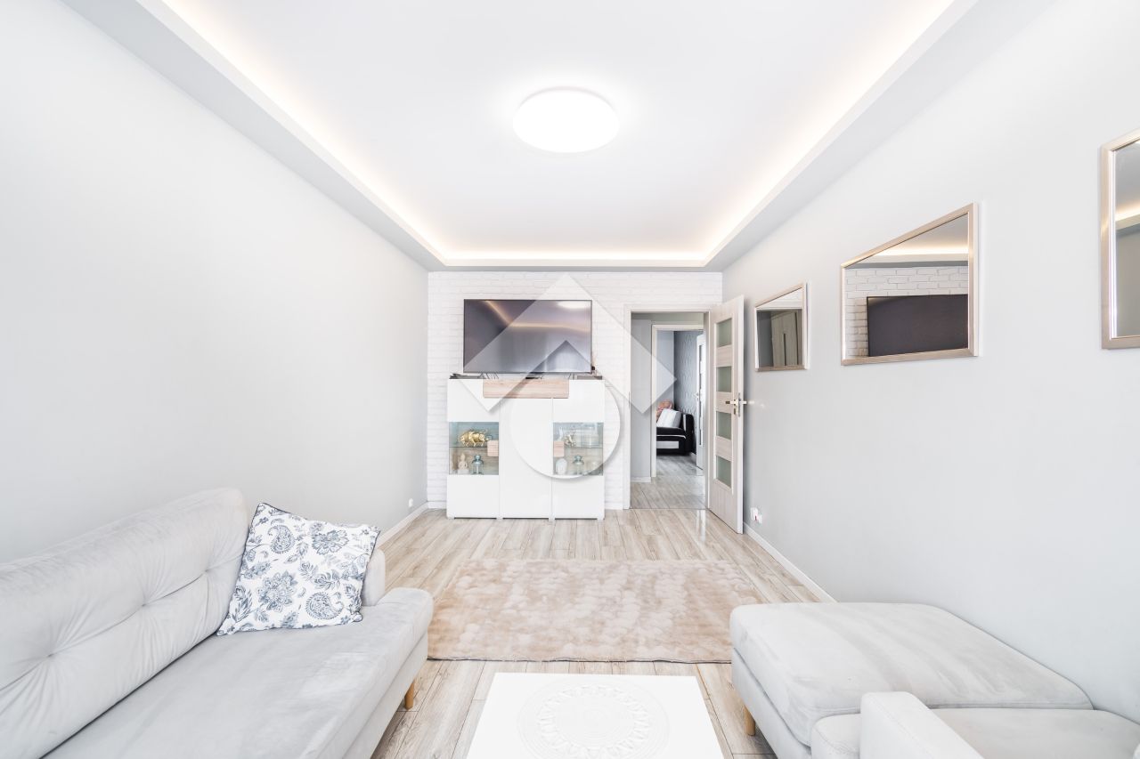 Mieszkanie 2-pokojowe Kraków Kurdwanów, ul. Marii i Bolesława Wysłouchów. Zdjęcie 4