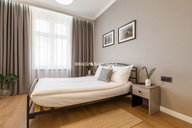 Mieszkanie 3-pokojowe Kraków Śródmieście, al. Zygmunta Krasińskiego. Zdjęcie 9
