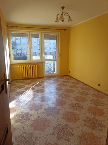 Mieszkanie 3-pokojowe Dębno, ul. Ludwika Waryńskiego. Zdjęcie 1