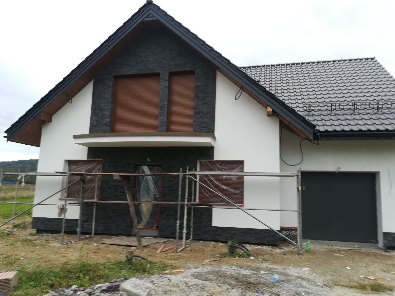 dom wolnostojący, 5 pokoi Tarnów Gumniska, ul. Lotnicza. Zdjęcie 2