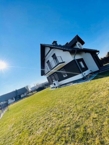 dom wolnostojący, 4 pokoje Zawada. Zdjęcie 1