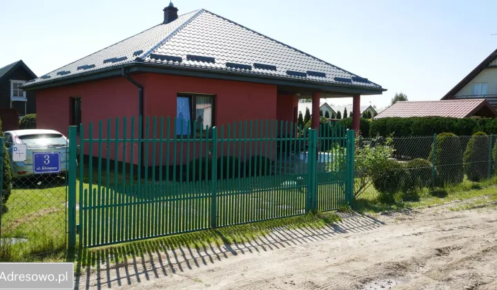 dom wolnostojący, 4 pokoje Jarosławiec, ul. Klonowa