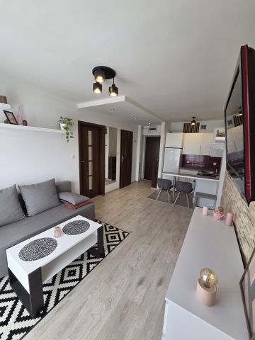 Mieszkanie 2-pokojowe Kraków Mistrzejowice, os. Tysiąclecia. Zdjęcie 1