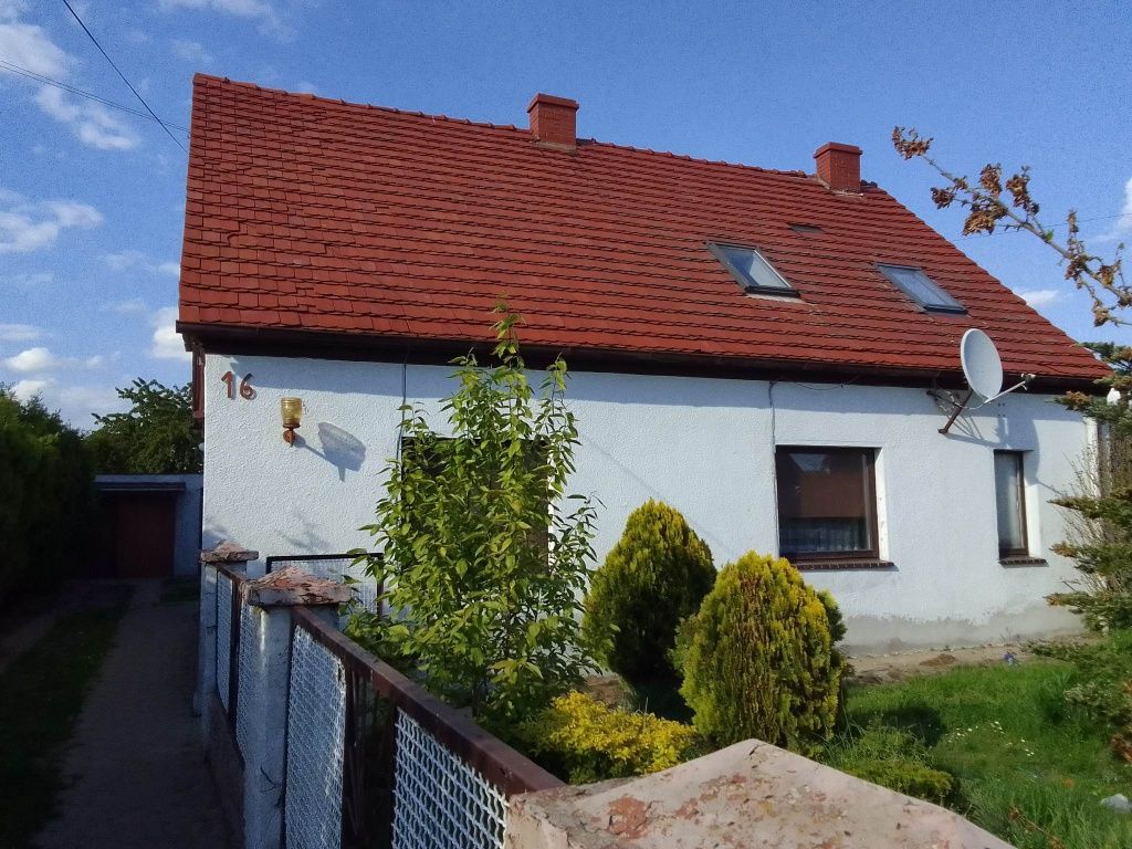 dom wolnostojący, 6 pokoi Polska Nowa Wieś, ul. Lipowa