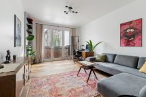 Mieszkanie 2-pokojowe Warszawa Śródmieście, ul. Chmielna. Zdjęcie 4