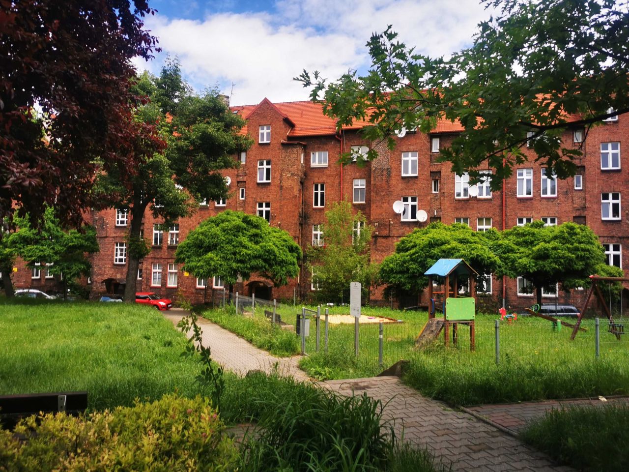 Katowice Śródmieście, ul. Księcia Józefa Poniatowskiego Mieszkanie - 3 pokoje - 58 m² - 3 piętro