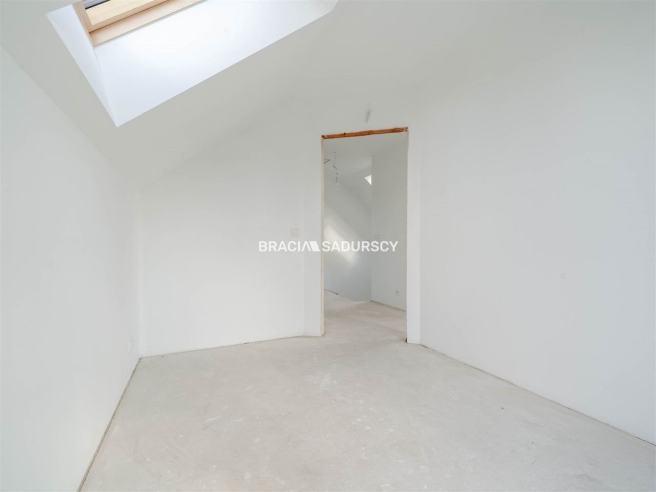 dom wolnostojący, 4 pokoje Koźmice Małe. Zdjęcie 26