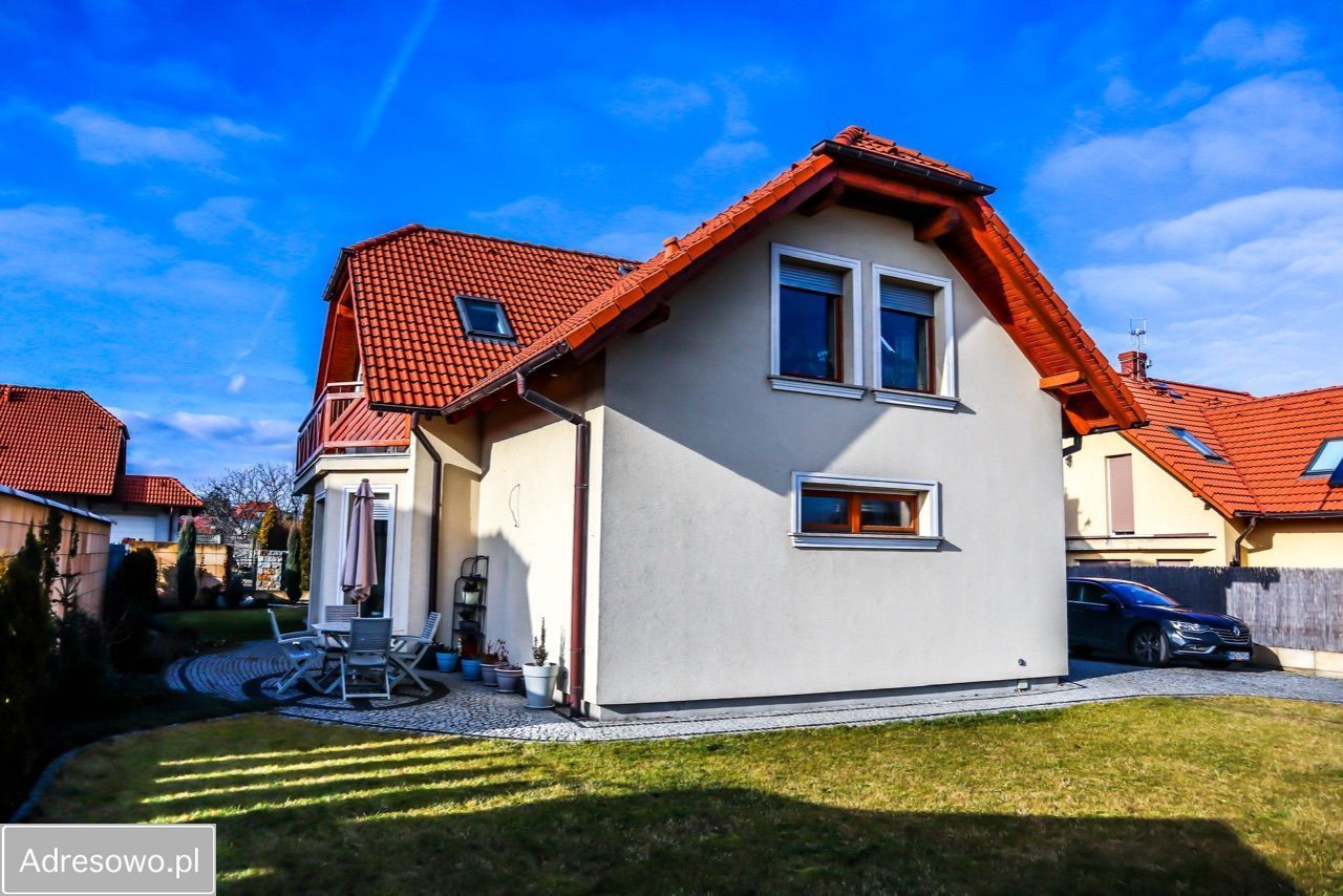 dom wolnostojący, 6 pokoi Racibórz Ocice, ul. ks. Prałata Bernarda Gadego