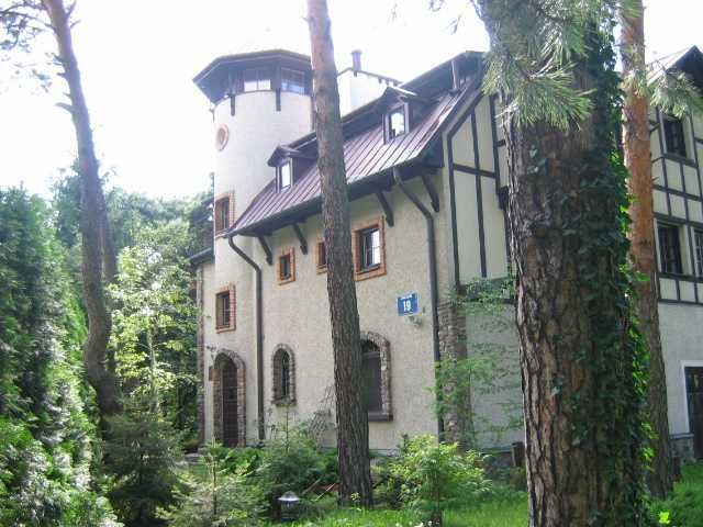 dom wolnostojący Otwock, ul. Władysława Stanisława Reymonta. Zdjęcie 2