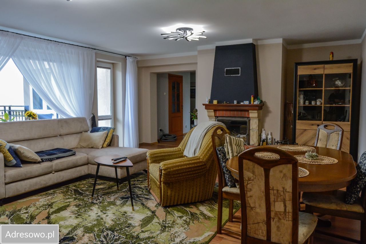 dom szeregowy, 6 pokoi Wałcz, os. Piastowskie. Zdjęcie 17