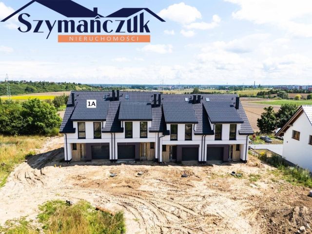 dom szeregowy, 4 pokoje Rotmanka, ul. Zaczarowana. Zdjęcie 1