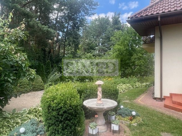 dom wolnostojący, 8 pokoi Łomianki Buraków, ul. Warszawska. Zdjęcie 7