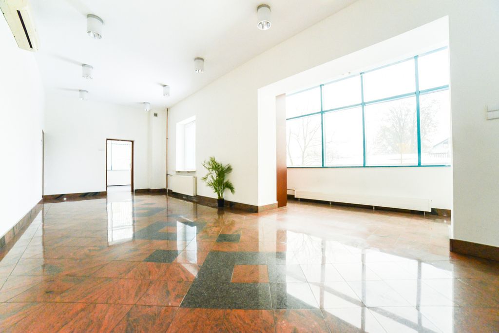 Biuro Warszawa Praga-Południe, ul. Michała Paca. Zdjęcie 5