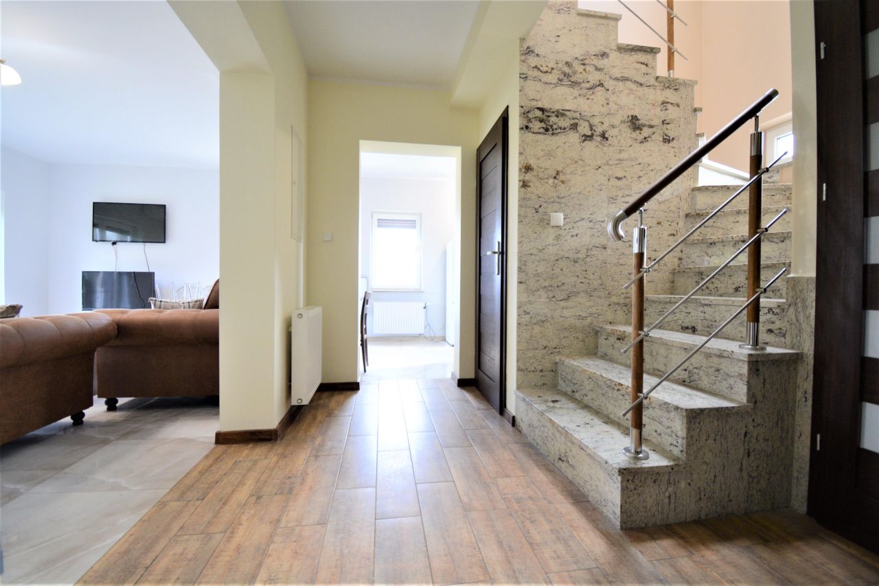 dom wolnostojący, 6 pokoi Grodziec Mały. Zdjęcie 15