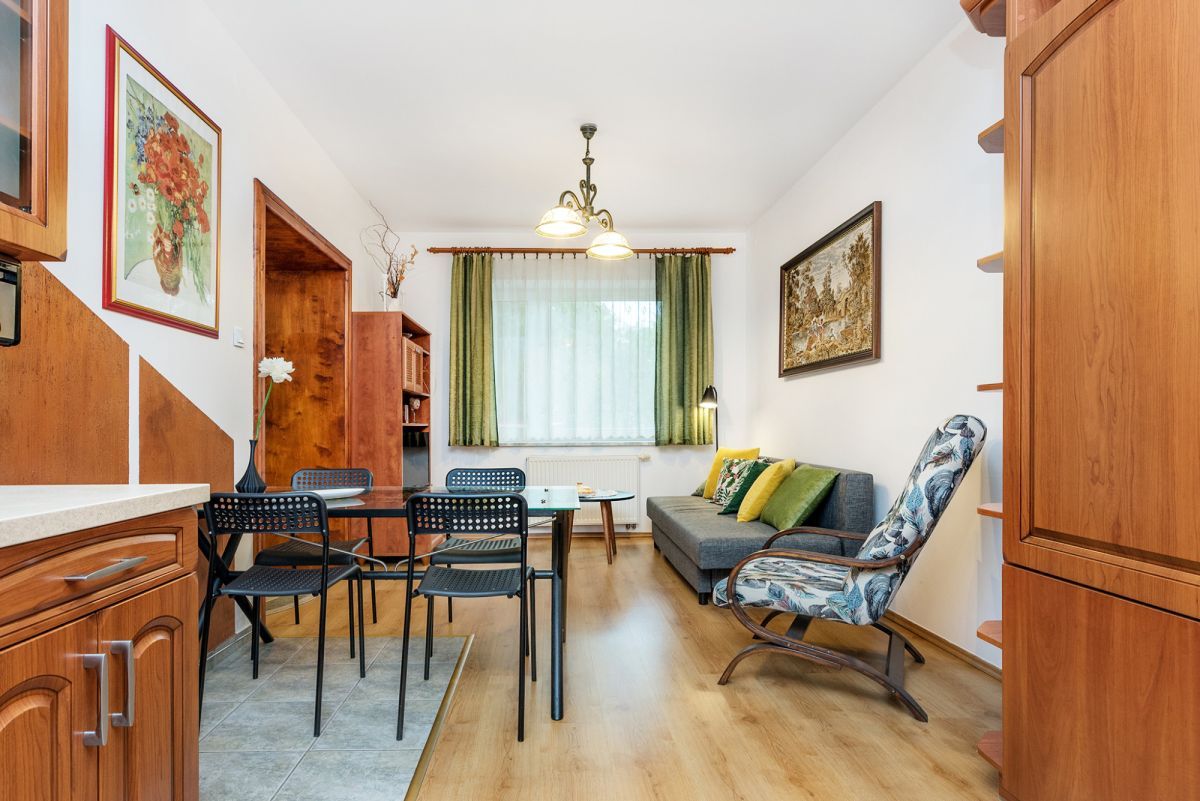 dom wolnostojący, 7 pokoi Czernichów. Zdjęcie 7