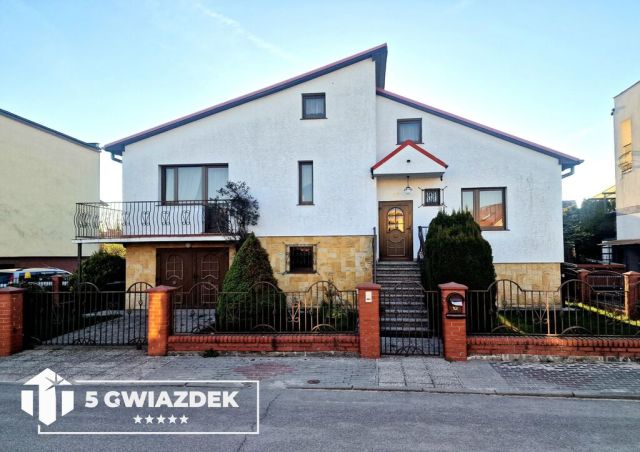 dom wolnostojący, 7 pokoi Szczecinek, ul. Królowej Jadwigi. Zdjęcie 2