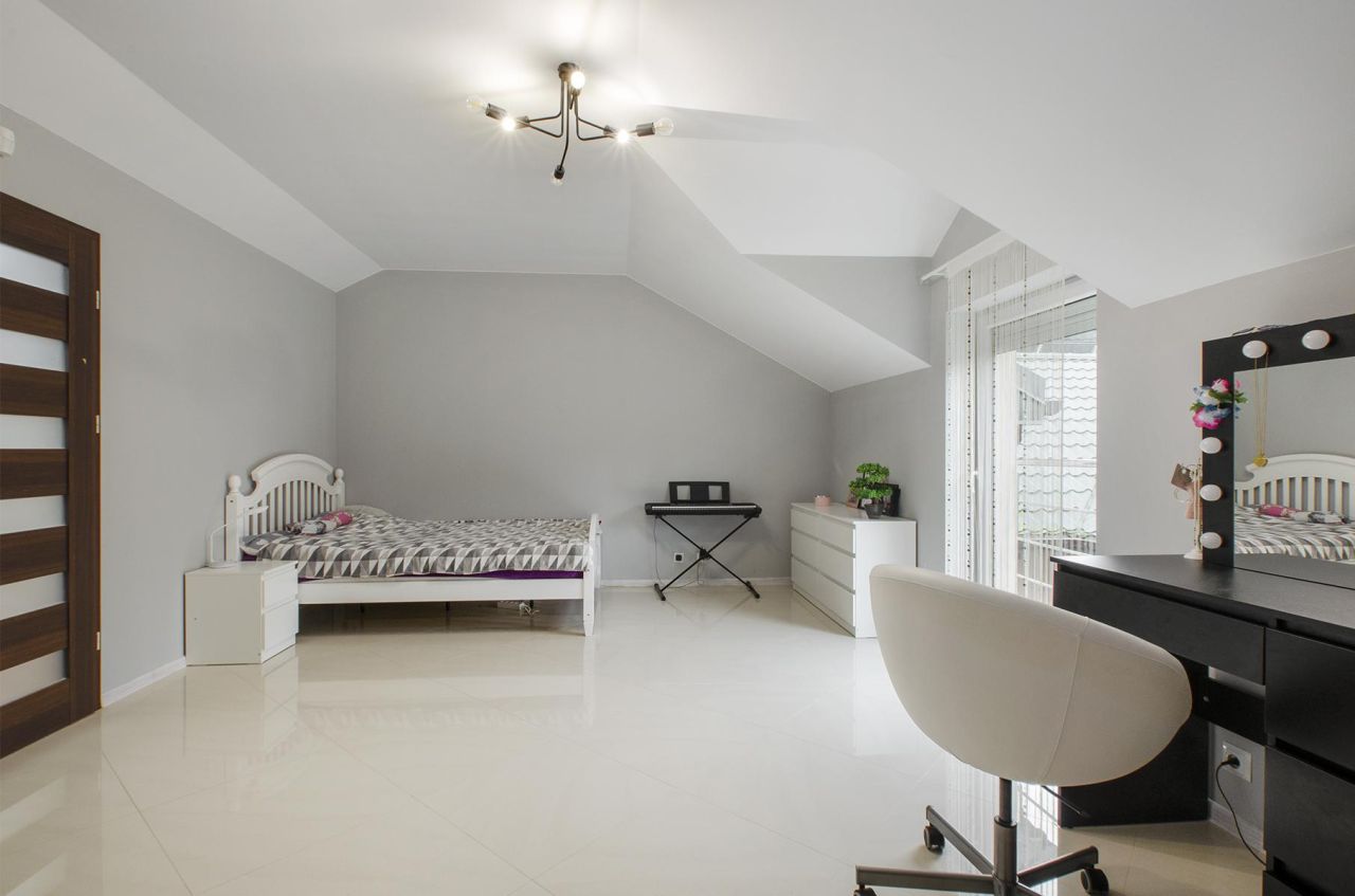 dom wolnostojący, 6 pokoi Milanówek, ul. Wielki Kąt. Zdjęcie 12