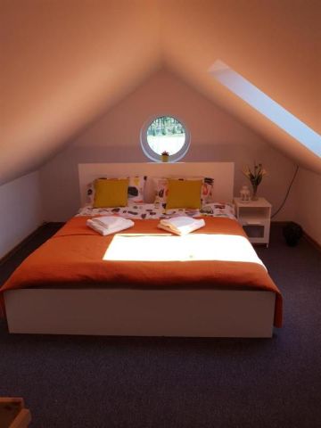 Mieszkanie 4-pokojowe Karpacz, ul. Komuny Paryskiej. Zdjęcie 1