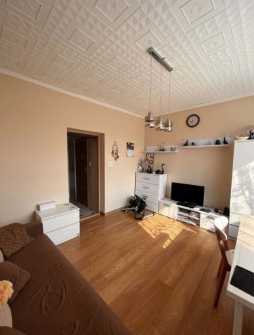 Mieszkanie 3-pokojowe Jędrzejów. Zdjęcie 1