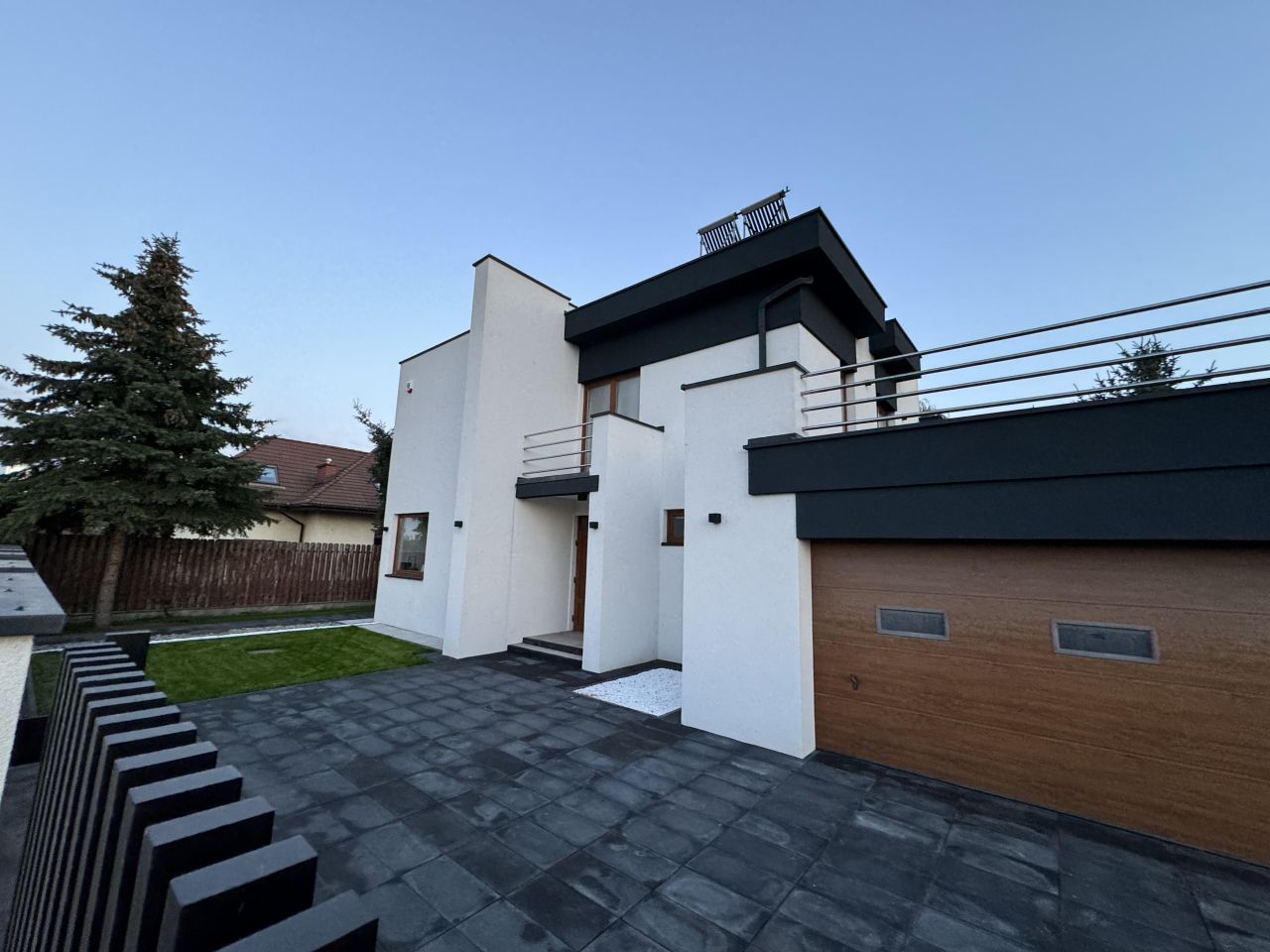 dom wolnostojący, 7 pokoi Warszawa Białołęka, ul. Juranda ze Spychowa. Zdjęcie 51