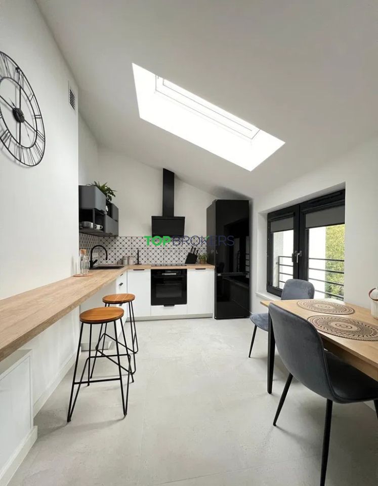 bliźniak, 14 pokoi Warszawa Włochy. Zdjęcie 7