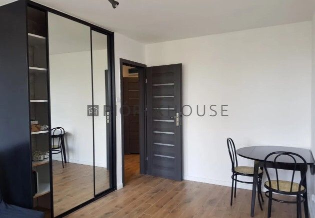 Mieszkanie 2-pokojowe Warszawa Praga-Południe, ul. Międzynarodowa. Zdjęcie 2