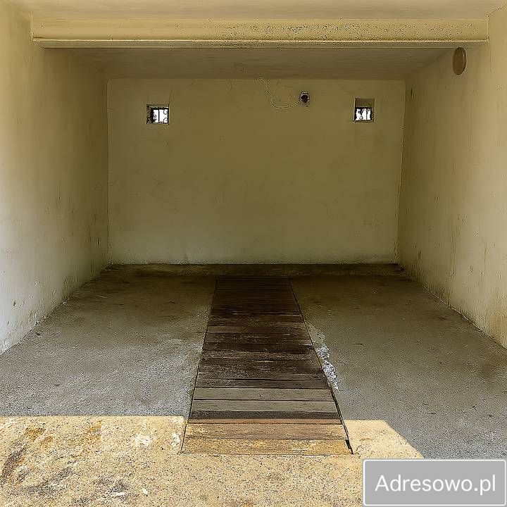 Garaż/miejsce parkingowe Ostrowiec Świętokrzyski, ul. Kuźnia. Zdjęcie 2