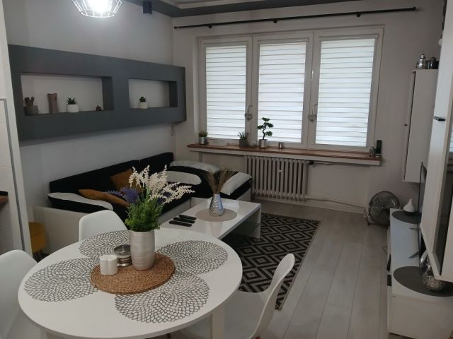 Mieszkanie 3-pokojowe Łódź Górna, ul. Wileńska. Zdjęcie 1