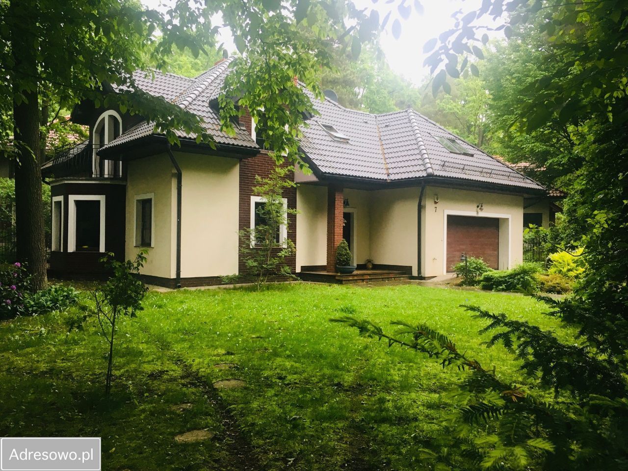 dom wolnostojący, 5 pokoi Józefów, ul. Rodziny Kalińskich. Zdjęcie 1