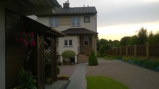 dom wolnostojący, 5 pokoi Uszew. Zdjęcie 1