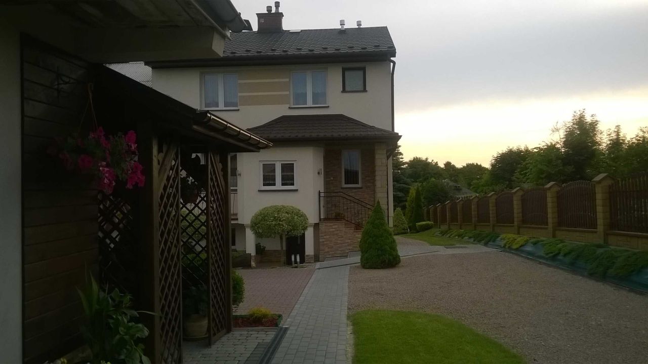 dom wolnostojący, 5 pokoi Uszew