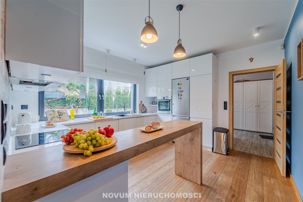 dom wolnostojący, 5 pokoi Tarnowskie Góry, ul. Bukowa. Zdjęcie 5