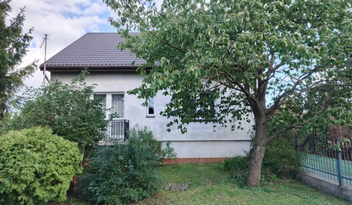 dom wolnostojący, 6 pokoi Sątrzaska
