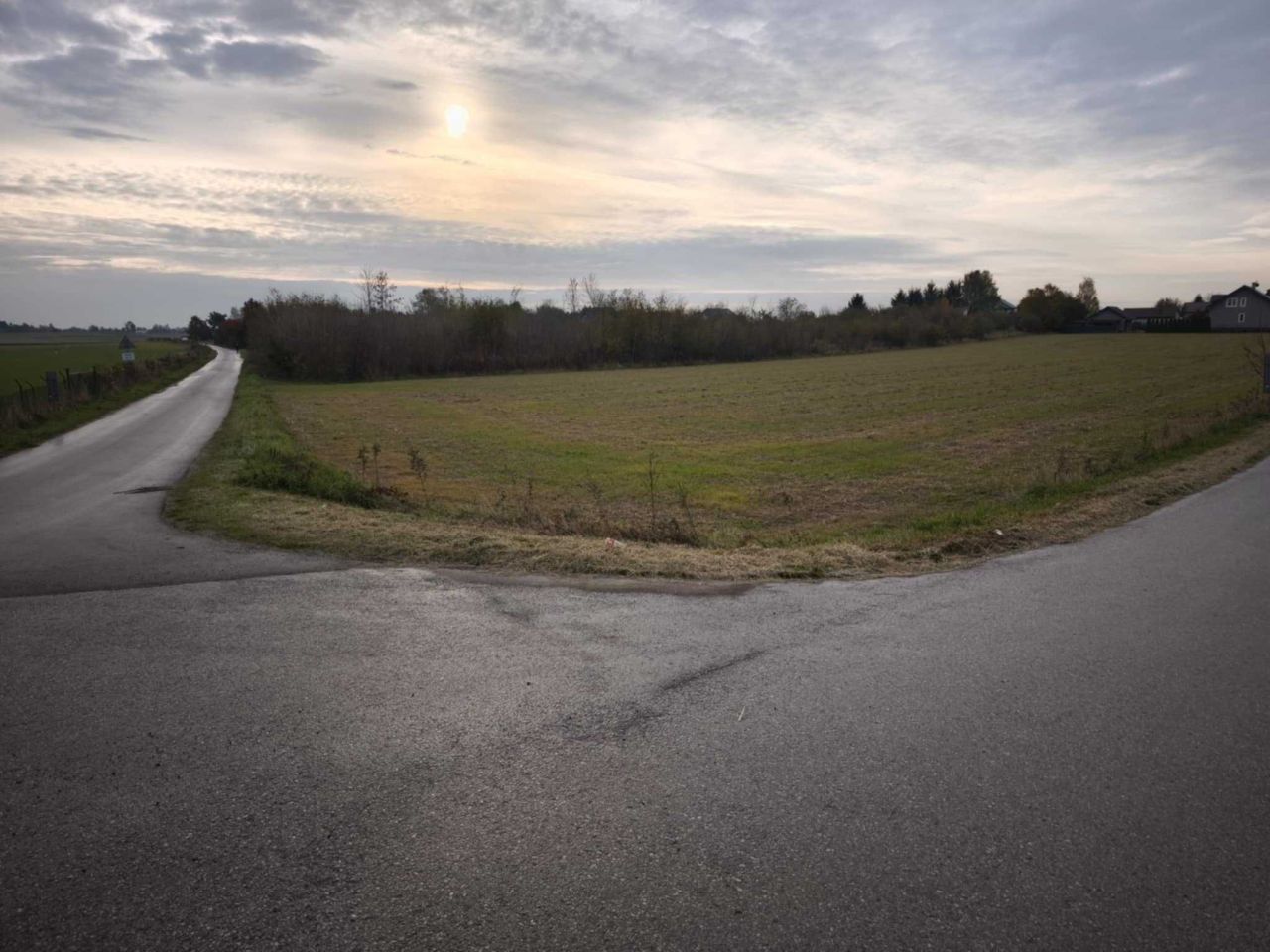 Działka budowlana Baszki. Zdjęcie 8