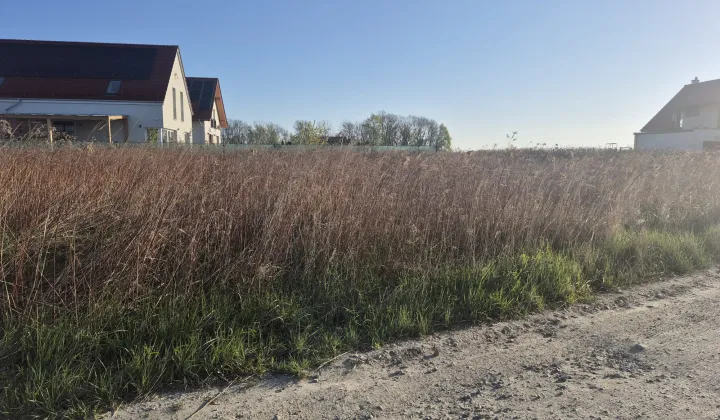 Działka budowlana Sadków