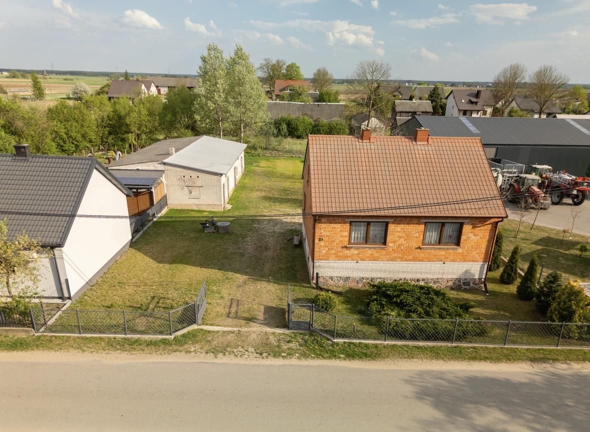 dom wolnostojący, 4 pokoje Jarnuty. Zdjęcie 2