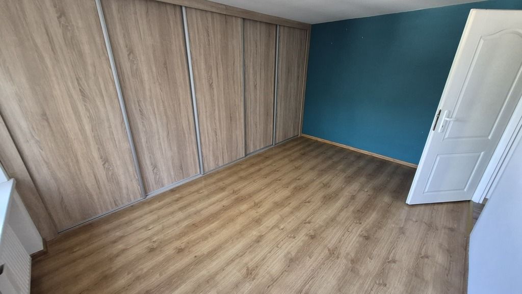 dom wolnostojący, 8 pokoi Opole Winów, pl. Róż. Zdjęcie 8