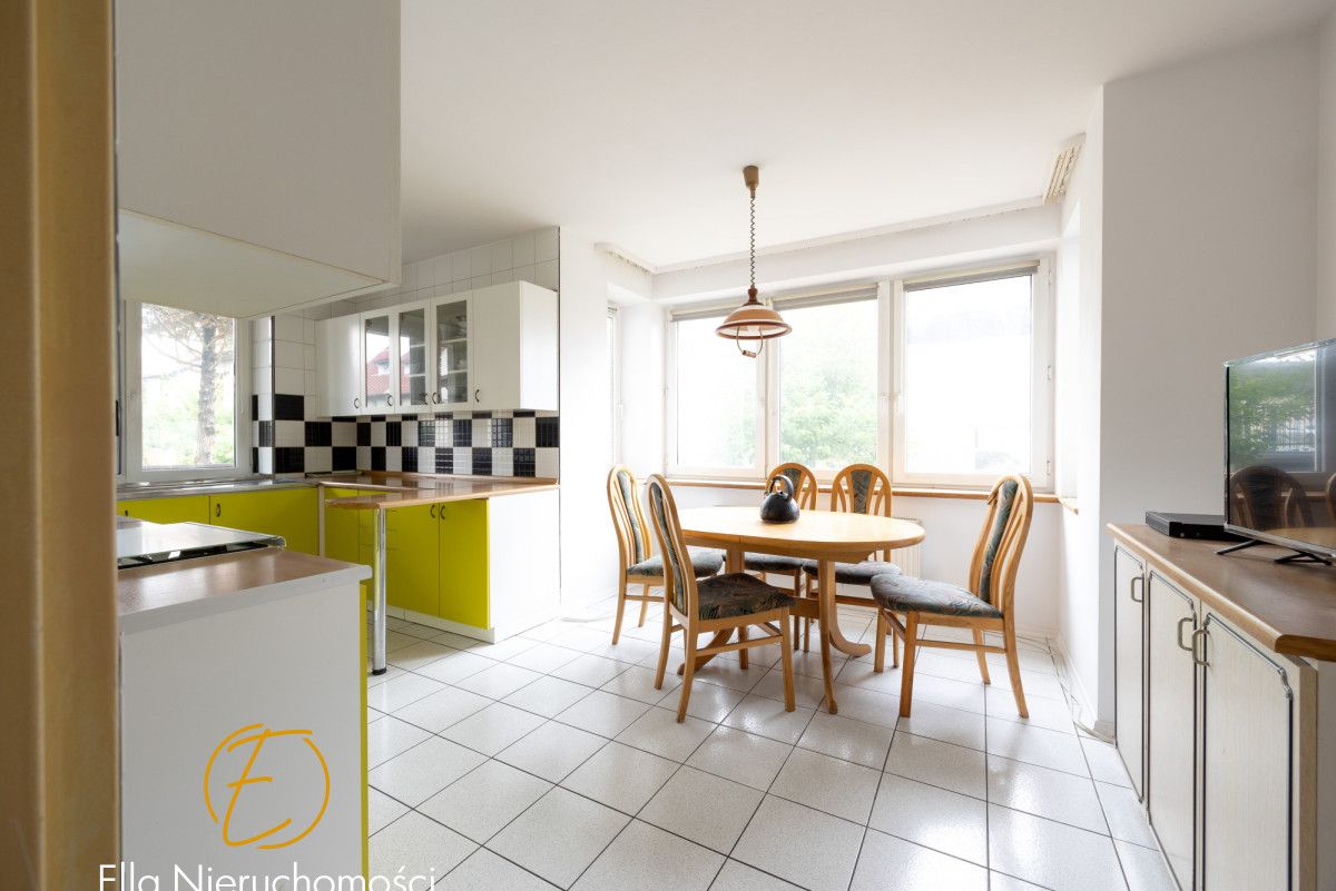 dom wolnostojący, 6 pokoi Jelenia Góra Zabobrze, ul. Wiśniowa. Zdjęcie 8