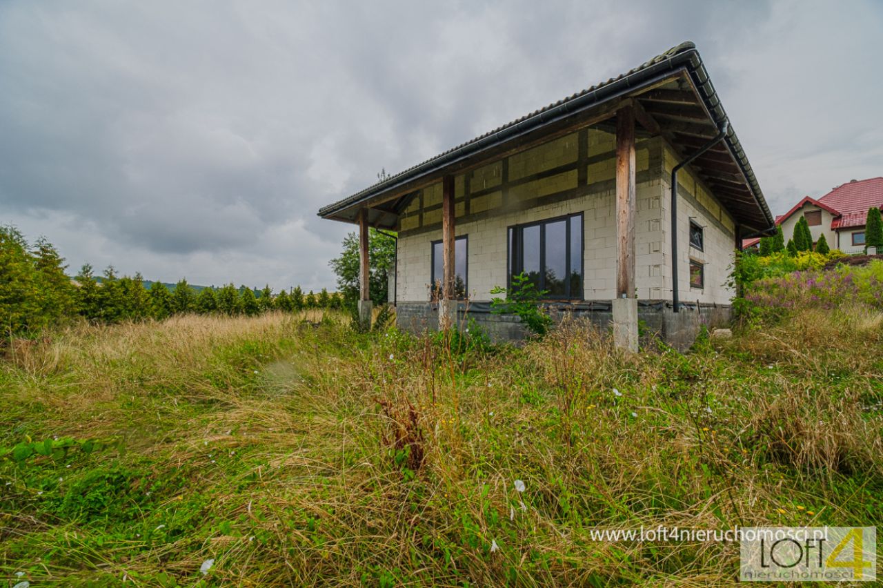 dom wolnostojący, 5 pokoi Burzyn. Zdjęcie 4