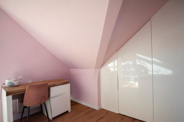 bliźniak, 6 pokoi Kołobrzeg Centrum. Zdjęcie 10