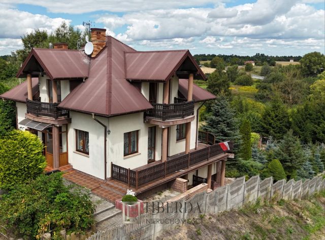 dom wolnostojący, 6 pokoi Zakrzów. Zdjęcie 2