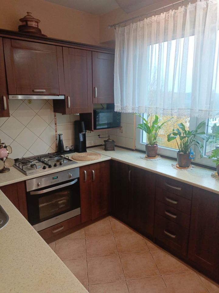 Mieszkanie 3-pokojowe Bełchatów. Zdjęcie 8