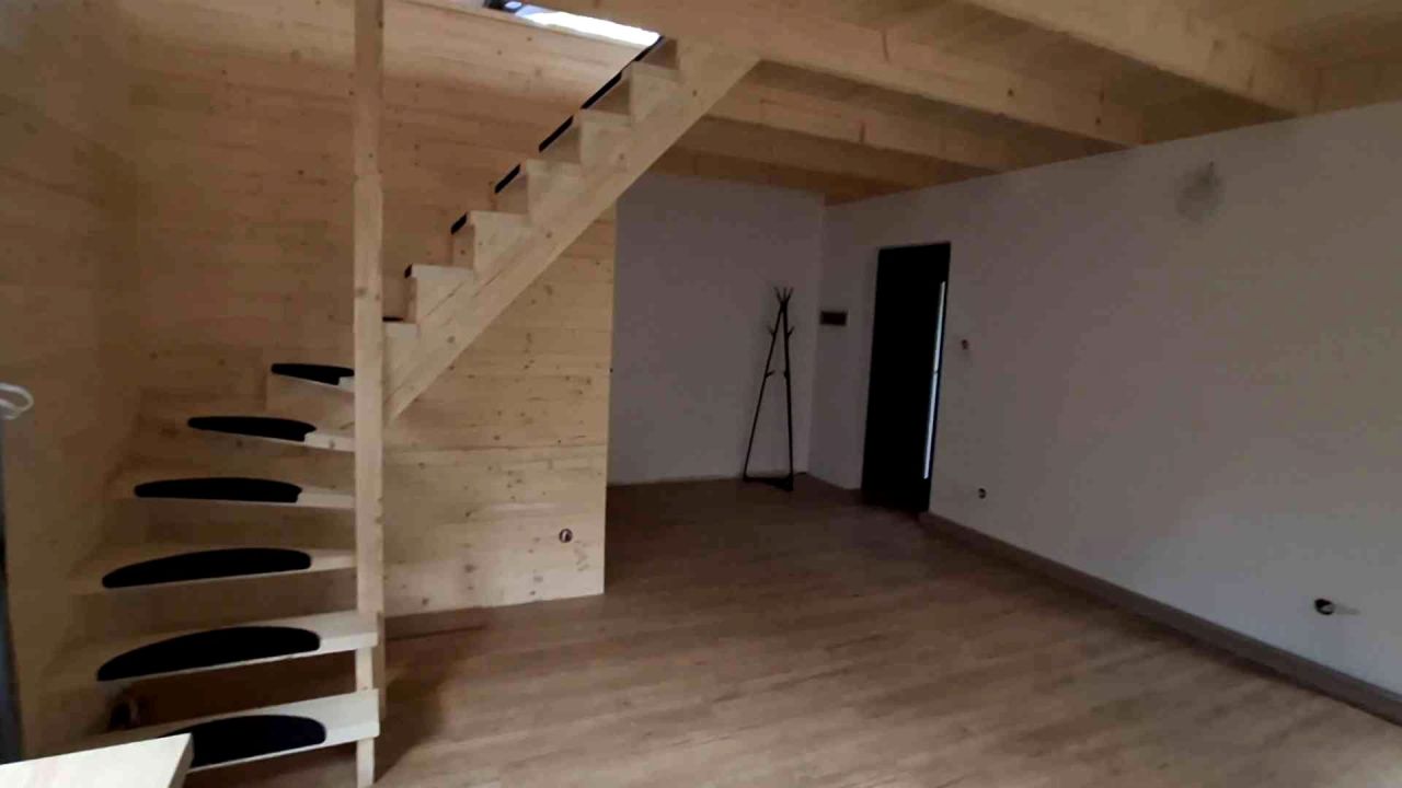 dom wolnostojący Joniec-Kolonia. Zdjęcie 18