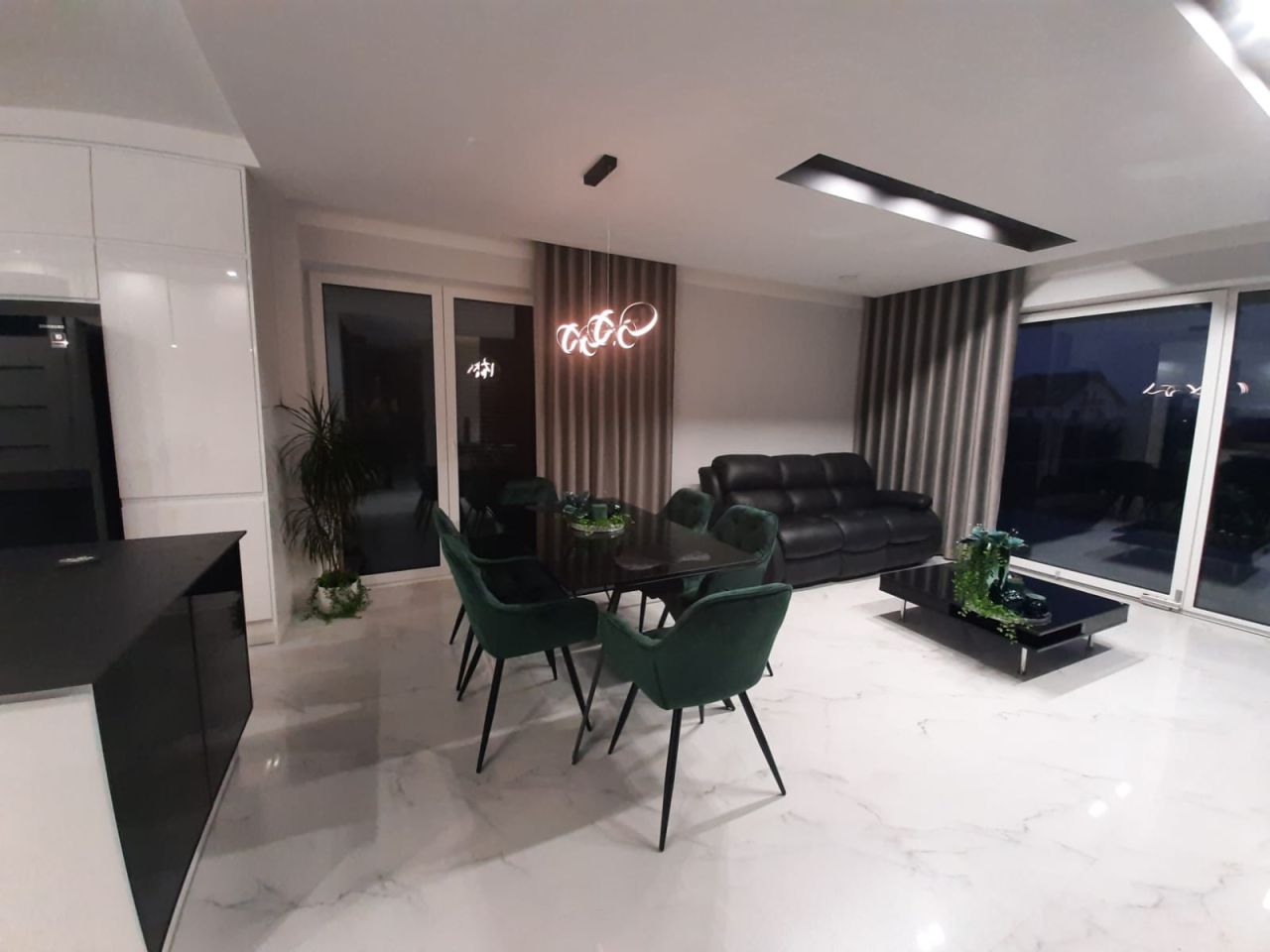 dom wolnostojący, 4 pokoje Koskowice, ul. Winogronowa. Zdjęcie 3