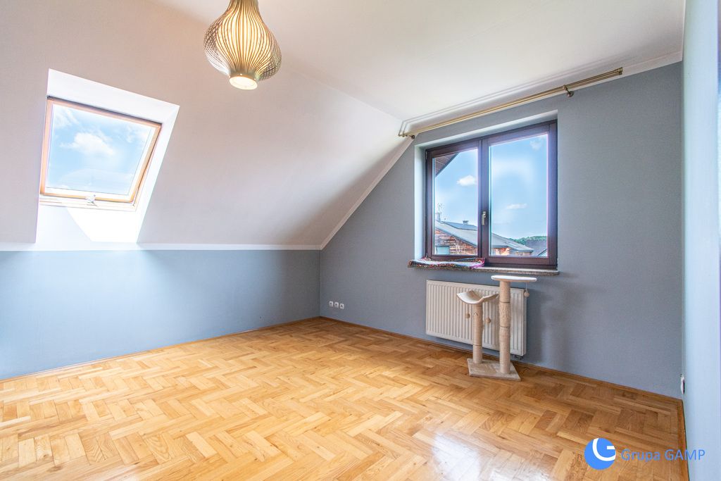 dom wolnostojący, 5 pokoi Kraków Dębniki, ul. por. Emira. Zdjęcie 12