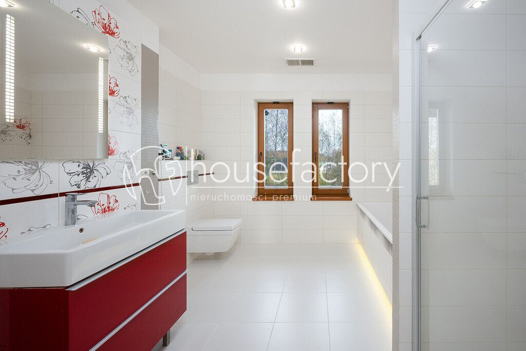 dom wolnostojący, 5 pokoi Zgierz. Zdjęcie 13