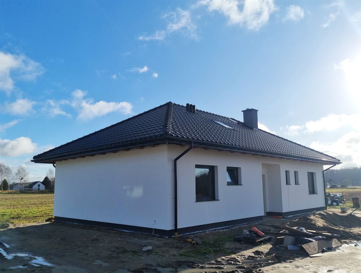 dom wolnostojący, 4 pokoje Białuń. Zdjęcie 2
