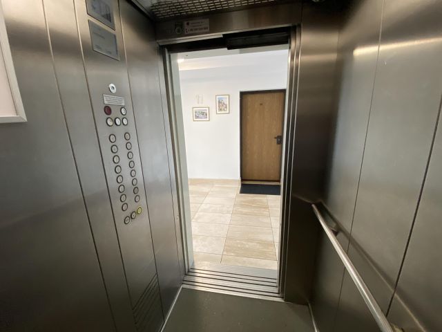 Mieszkanie 5-pokojowe Warszawa Mokotów, al. gen. Władysława Sikorskiego. Zdjęcie 49