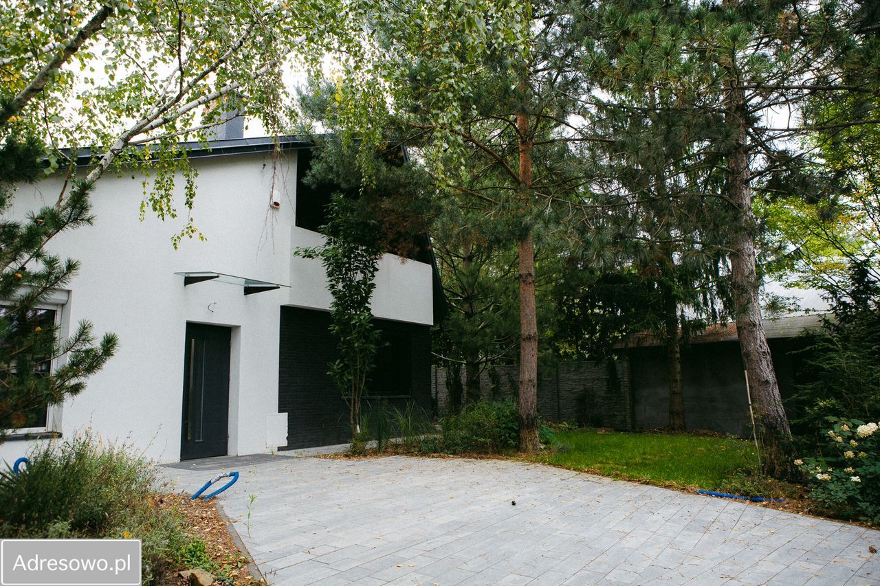 dom wolnostojący, 5 pokoi Kanie, ul. Polna