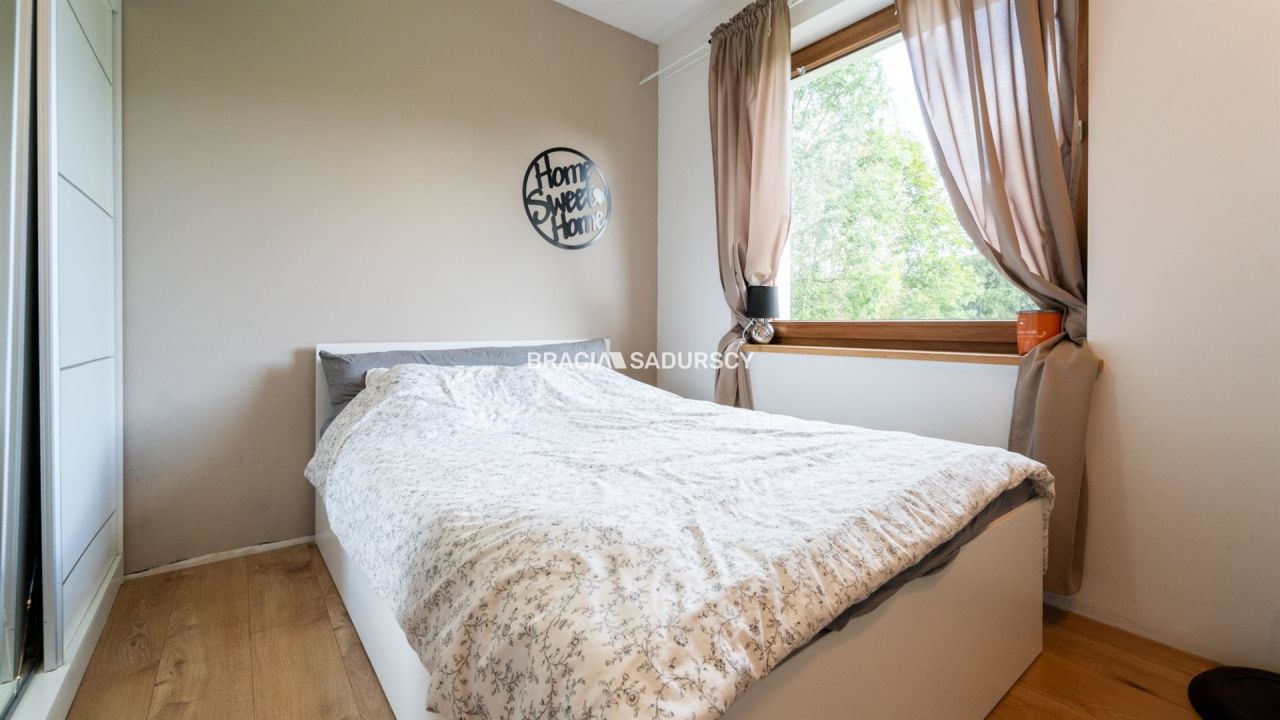 dom wolnostojący, 5 pokoi Marcyporęba, ul. Spacerowa. Zdjęcie 24